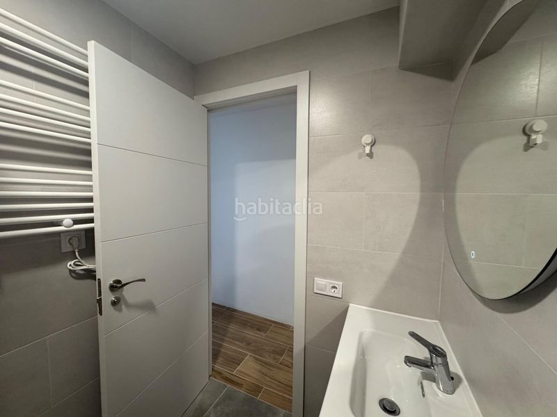 Foto f5902a3e-cc38-4d36-9bb5-f81c87fe20df. Pis a El Mercado Manises