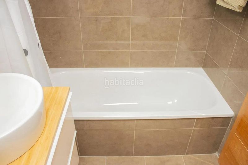 Foto 2f09e5ef-7ba6-4d5e-bdfb-acbf84f88302. Lloguer àtic amb aparcament a Tormos Valencia