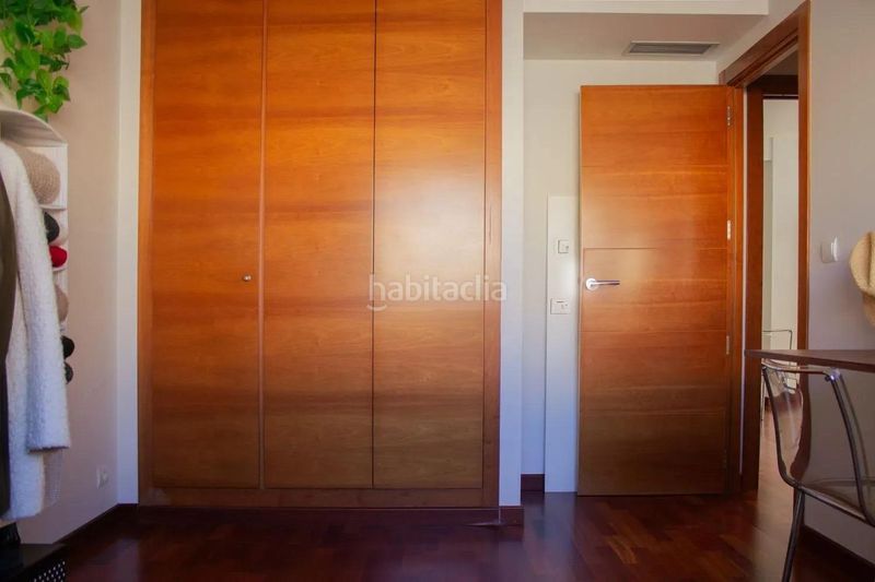 Foto 6ea23787-177c-451b-bfd3-ff895af85a5b. Lloguer àtic amb aparcament a Tormos Valencia