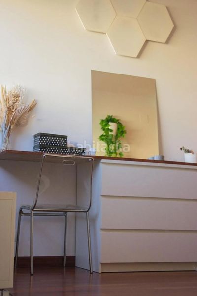 Foto 79f3efc6-d09f-42ed-8712-771238e96520. Lloguer àtic amb aparcament a Tormos Valencia