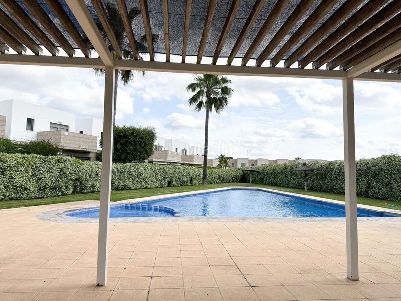 Foto db0612b1-b21b-41f3-a3f8-d7ab0990cdd5. Miete doppelhaus mit heizung parking pool in Torre en Conill-Cumbres de San Antonio Bétera