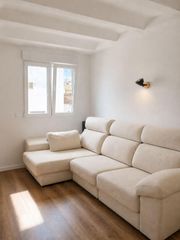 Lloguer Pis a El Pilar. Amueblado piso de 2 habitaciones y 2 baños con plaza de garaje