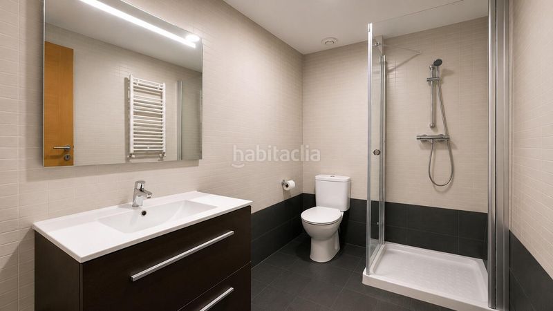 Foto 0f78d776-b8cb-443e-86ec-f1933f578976. Planta baixa amb calefacció aparcament piscina a Paterna