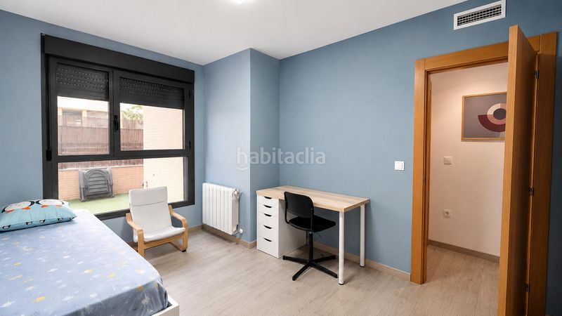 Foto 8a829f27-7476-4981-9809-16b95da0c988. Planta baixa amb calefacció aparcament piscina a Paterna