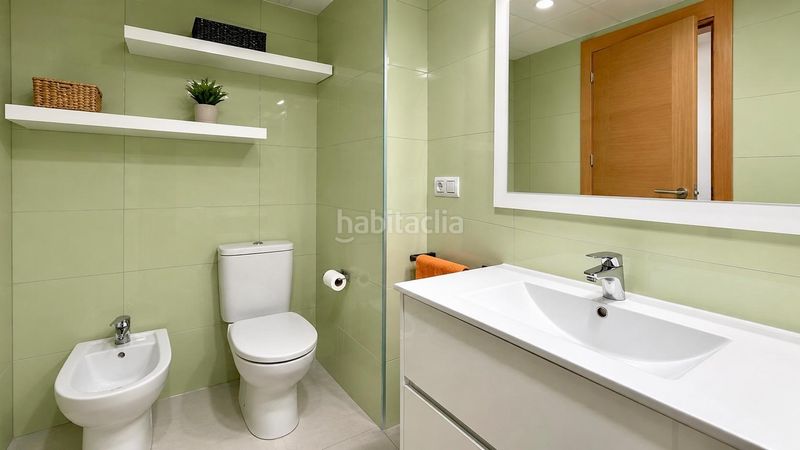 Foto e50ca85a-cc49-428f-aa29-c02b6ad73a64. Planta baixa amb calefacció aparcament piscina a Paterna
