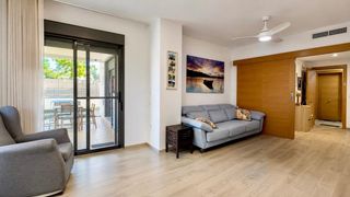 Planta baja  Calle calle santísimo cristo de la fe. Planta baja con espectacular terraza de 75 m2  garaje  piscina