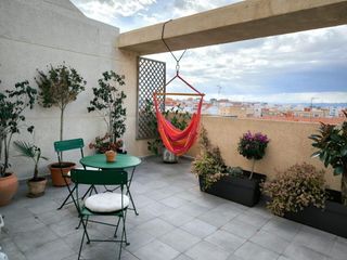 Rent Penthouse  Avenida dr peset aleixandre. Se alquila ático con espectacular terraza de 79 m2