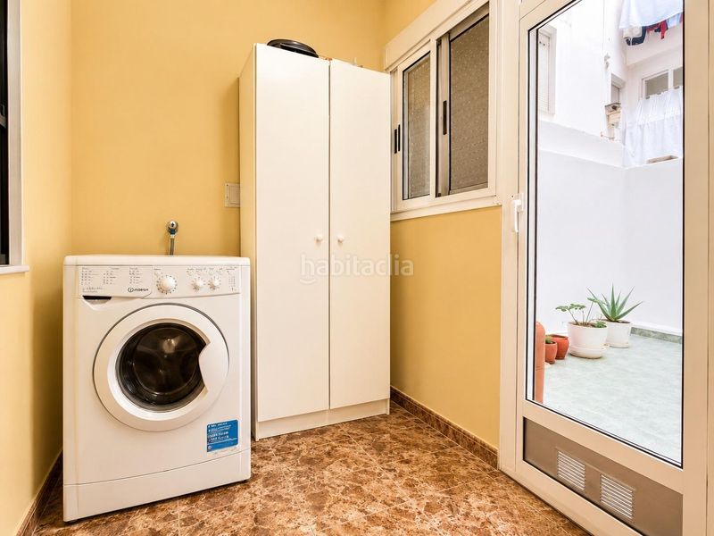 Foto ecb887cc-673e-49d1-8242-be718739abf0. Pis a Nou Moles Valencia