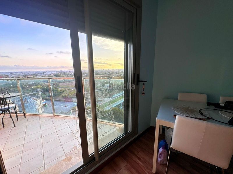 Foto eaf92a37-028d-4416-b216-02dbc2a42876. Rent flat with heating parking pool in La Punta Valencia