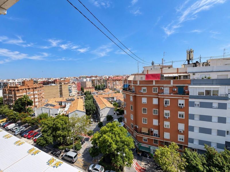 Foto ba738e79-5717-4776-aac5-9fafba52f840. Àtic a Nou Moles Valencia
