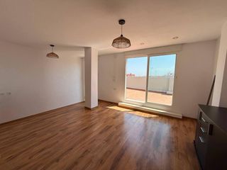 Affitto Appartamento in El Calvari. Amplio y luminoso piso de 4 habitaciones en campanar, valencia