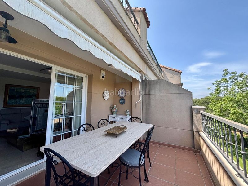 Foto 5677f90a-c1b5-4a3e-a69b-8d4ddc6f46f3. Rent duplex with parking pool in Torre en Conill-Cumbres de San Antonio Bétera