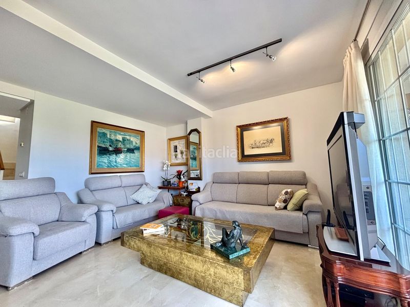 Foto 5859b237-b60f-4a48-a02b-a98bce90ca5f. Rent duplex with parking pool in Torre en Conill-Cumbres de San Antonio Bétera