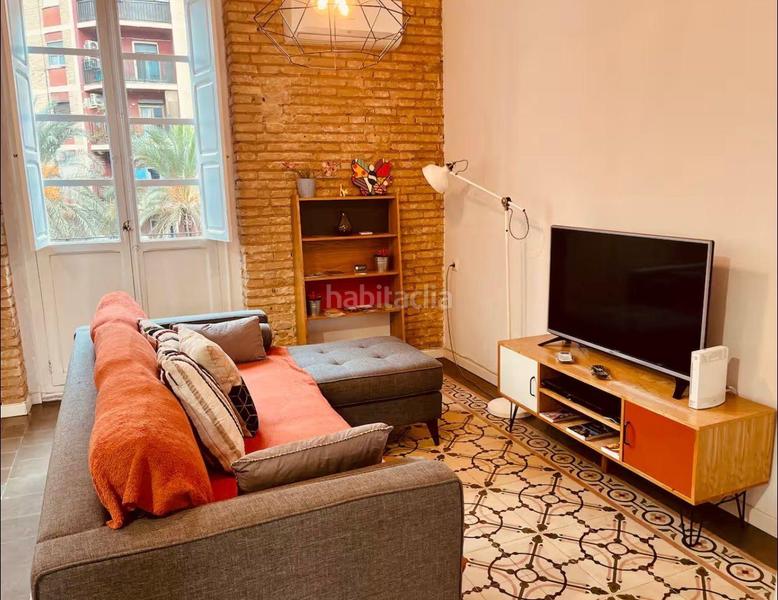 Foto f7c48ece-c3af-4272-b851-7e177e1b5a77. Rent flat in En Corts - Doctor Waksman Valencia
