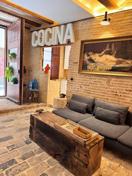 Foto 4e64d73c-db8a-4748-812b-6a58d2ffe304. Rent flat in El Mercat Valencia