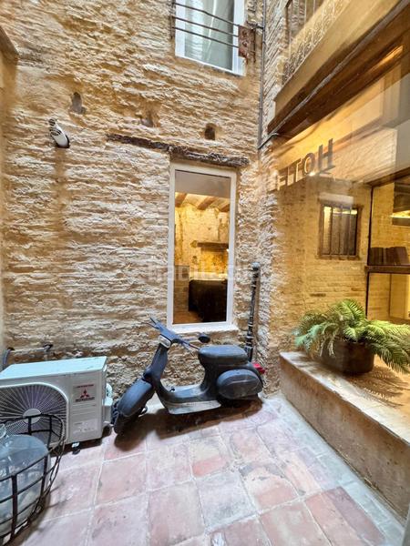 Foto f7bb2009-a7ae-4c1d-a693-f887f8a18cee. Rent flat in El Mercat Valencia