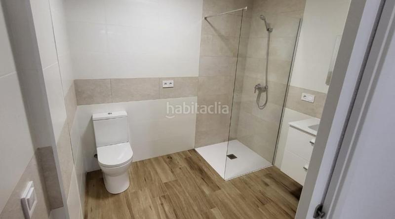 Foto 21556ea2-9fb7-49b1-ab48-f7dc9cf05b2c. Planta baja bajo turístico en venta Torrefiel zona peset aleixandre en Valencia