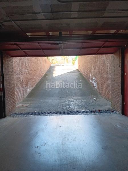 Foto 5820d8cf-8619-4164-ab39-efba5dad669b. Parking coche en carrer de joan miró 20 oportunidad plaza de parking 14men el corazon de la vila olimpica en Barcelona