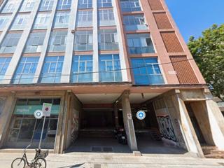 Rent Business premise in Carrer d'àvila 71. Gran oportunidad de local para emprendedores