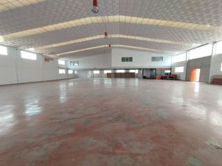 Lloguer Nau industrial a Crevillente. Primera linea  nave 1.375 m2 pol. faima