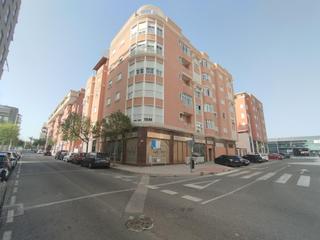 Local Comercial en Ciutat Esportiva. Altabix  local de esquina de 547 m2