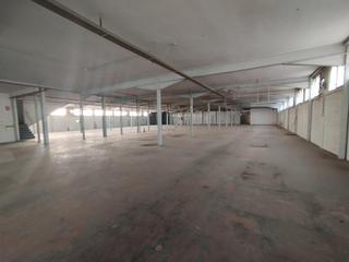 Nau industrial en El Toscar. Nave industrial de 2.270 m2