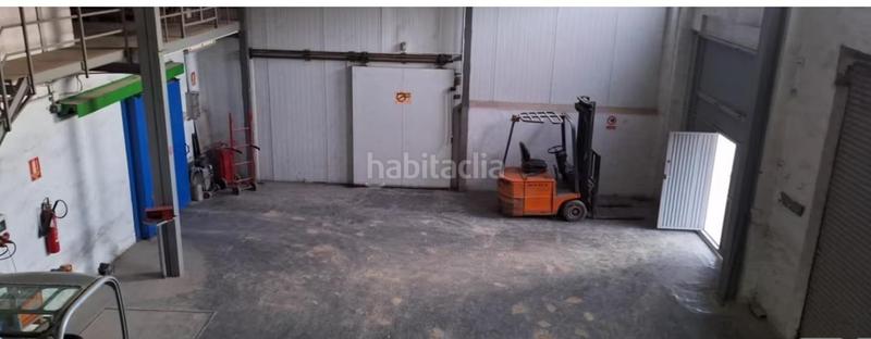 Foto 81b52a5e-493f-4ae6-808f-e89e1715d11e. Bâtiment à usage industriel dans El Castillo Aspe