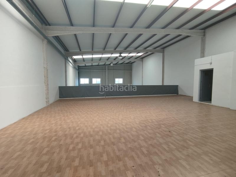 Foto b2af851e-d2d7-45fb-8aee-c3ec28b0d301. Rent industrial building in La Algoda - Matola - Llano de San José Elche / Elx
