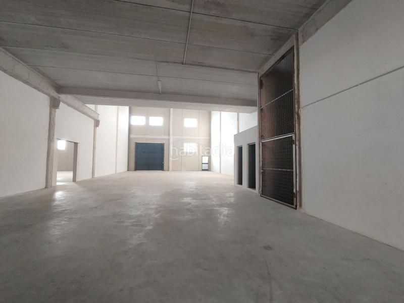 Foto a83dfb9e-3f62-4a96-91b2-9957d99a17b3. Alquiler nave industrial nave poligono elche 1044 m2 en Elche / Elx