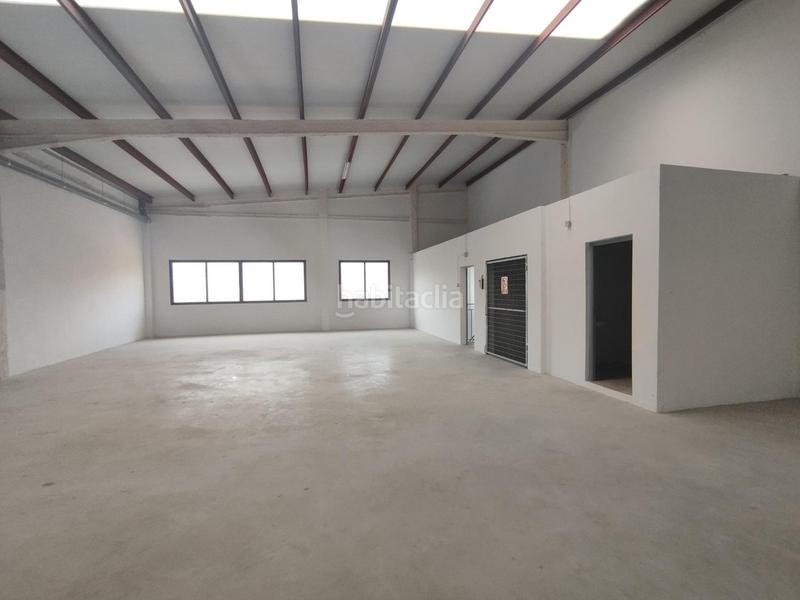 Foto e2d7a543-f8ca-4bf9-be68-c1f509c9bbce. Rent industrial building in La Algoda - Matola - Llano de San José Elche / Elx