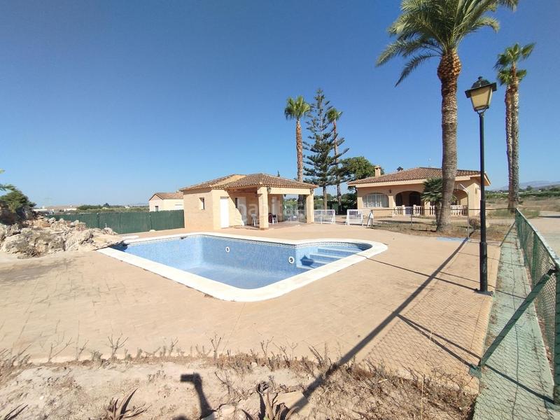 Foto 8400d983-01ae-4b40-aa38-39584241d1bb. Haus mit parking pool in Perleta - Maitino Elche / Elx