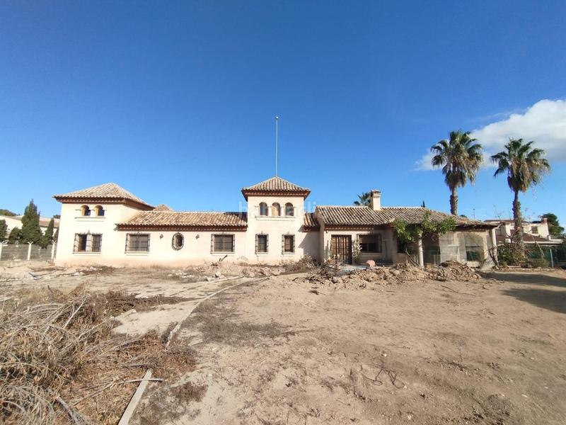 Foto 99e5922c-b2e8-48d5-8f80-baf925766c43. Chalet con parcheggio piscina in Alzabares Elche / Elx