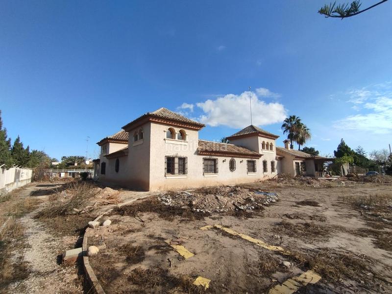 Foto d8a74827-39eb-433c-a15f-713ad5df9dbc. Chalet con parcheggio piscina in Alzabares Elche / Elx