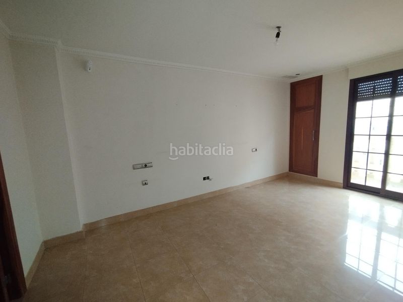 Foto b8ecdf6b-6c5d-4e5c-ba45-0b33ff2f7932. Pis a Centro Elche / Elx