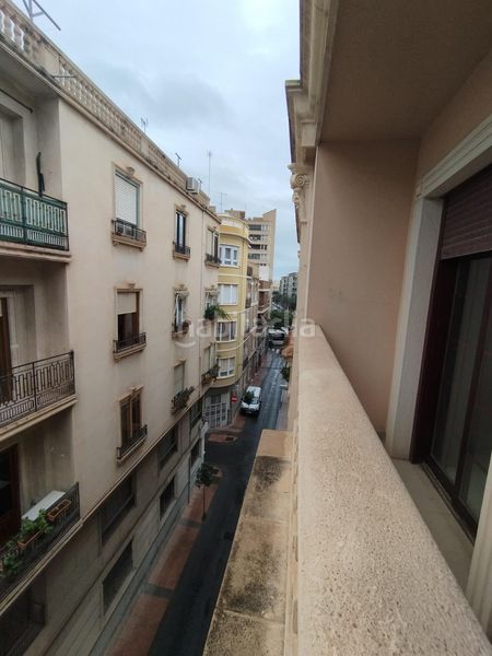 Foto f3f5243f-fc2a-4fd3-9832-f949bdb77760. Pis a Centro Elche / Elx