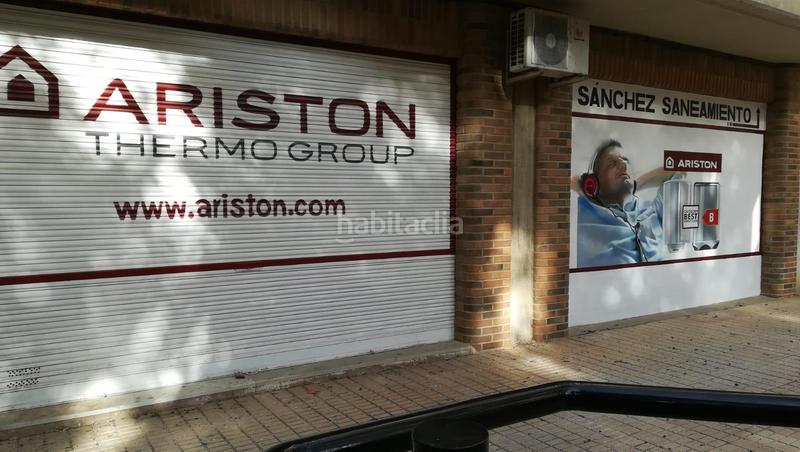 Foto 537b7ee0-d2b2-48ec-a667-a6c592fc256c. Rent business premise in Beniaján Murcia