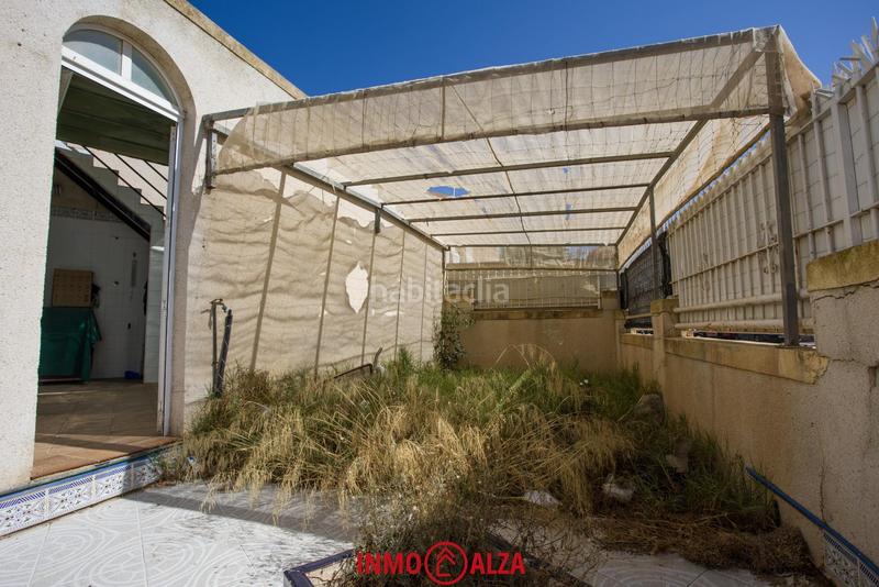 Foto b1d2d35b-1b1f-4192-89cc-1a31d5889efb. Casa adosada adosado en venta, los alcázares. en Centro Alcázares (Los)