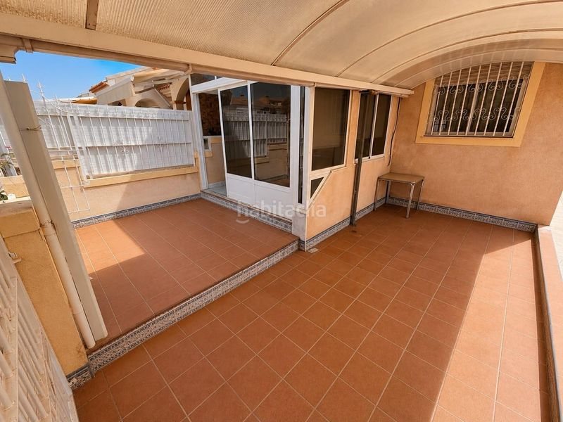 Foto 745f9631-527e-4637-8b94-1e28a5b2e5fd. Casa adossada amb aparcament a Centro Alcázares (Los)