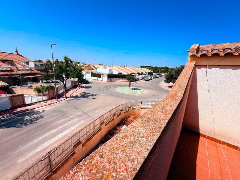 Foto 83c7f379-0f3b-45ea-8e74-49d7a3a96d2c. Casa adossada amb aparcament a Centro Alcázares (Los)
