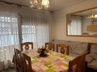 Pis a Centro. Piso en venta en los alcázares