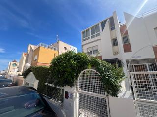 Reihenhaus in Los Balcones y los Altos. Adosado en venta, punta prima