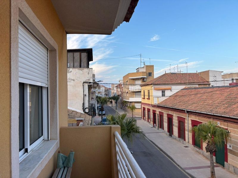 Foto f155c41b-e479-4c55-b40e-f9586eb3039d. Affitto duplex in Centro Alcázares (Los)