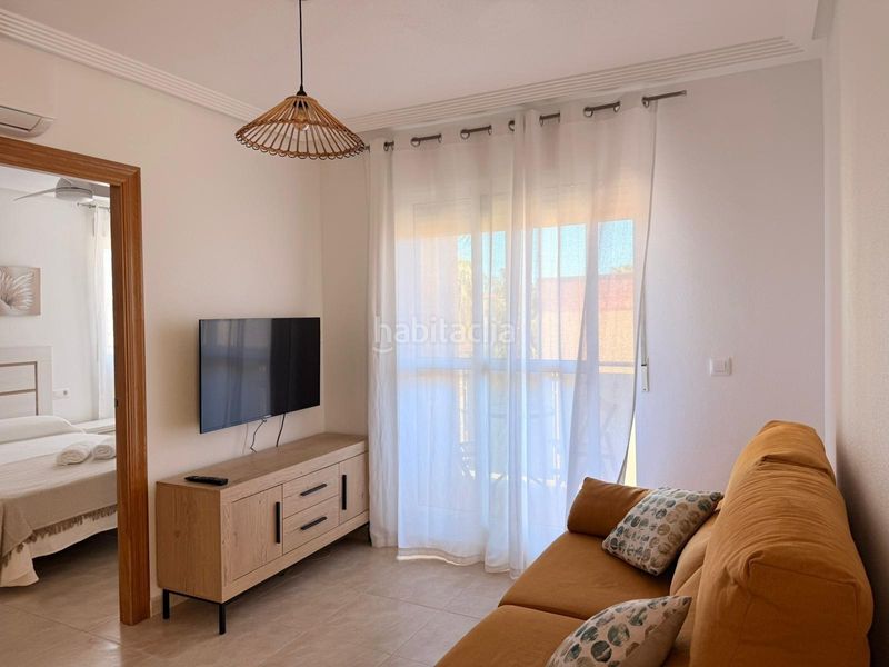 Foto 32c42ff4-ea79-4a1a-850b-5711bde36057. Rent flat with parking in Centro Alcázares (Los)