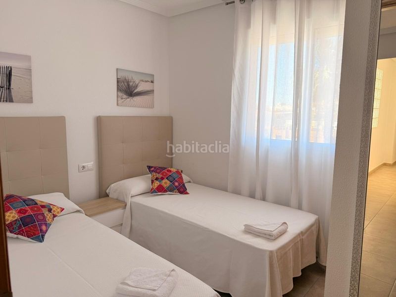 Foto 87871b22-2624-4c7d-a8cd-0daf0727940f. Rent flat with parking in Centro Alcázares (Los)