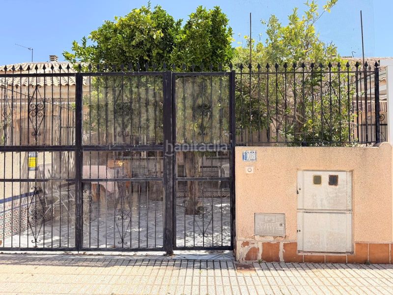 Foto 82d915d6-330d-48e1-b982-3ace5ab8a640. Casa adossada amb aparcament a Centro Alcázares (Los)