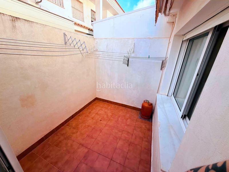 Foto 37d06d50-d07b-4b7b-92ff-2aa84a3dac38. Casa adossada amb aparcament a Centro Alcázares (Los)