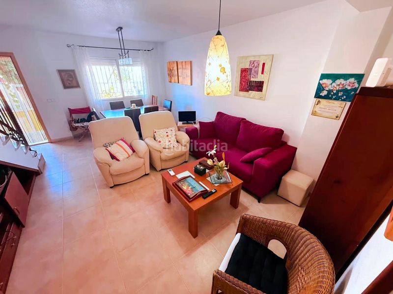 Foto ccaefdb0-fe5b-403f-bbf7-6d7e3d809c5a. Casa adossada amb aparcament a Centro Alcázares (Los)