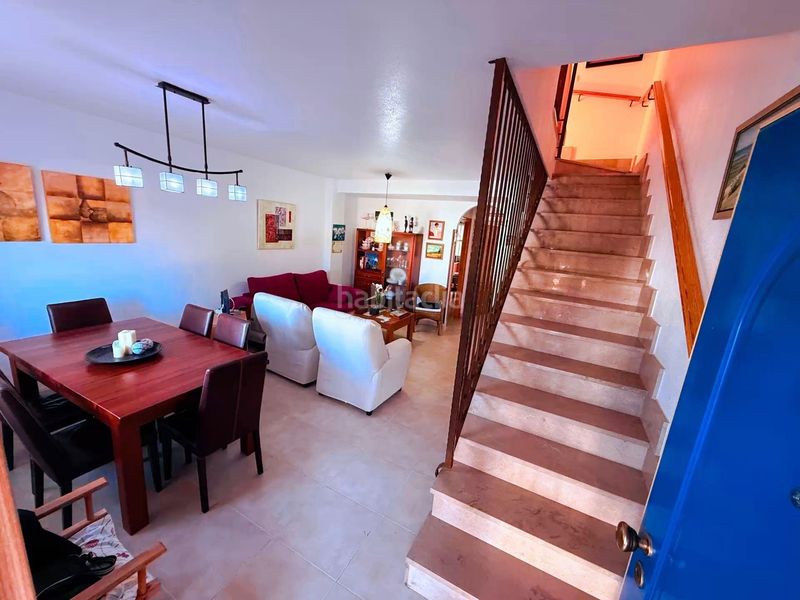 Foto f4e2c46a-3df6-4dce-b877-aac75c057283. Casa adossada amb aparcament a Centro Alcázares (Los)