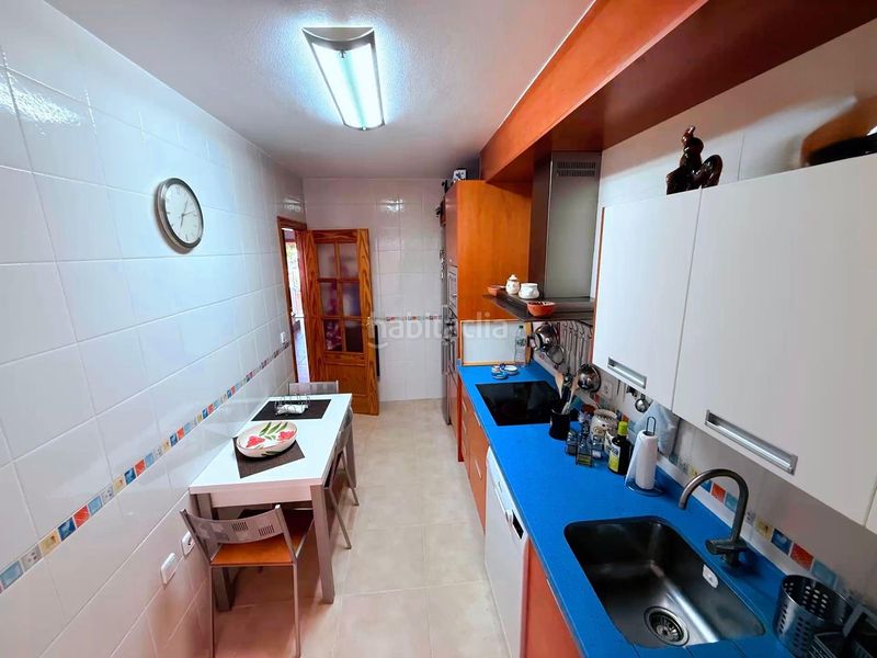 Foto fc00ab76-f4af-4050-b52a-b9959d99c050. Casa adossada amb aparcament a Centro Alcázares (Los)