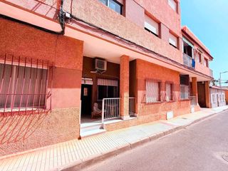 Casa en Llano del Beal. Encantadora vivienda cerca de la playa en los alcázares